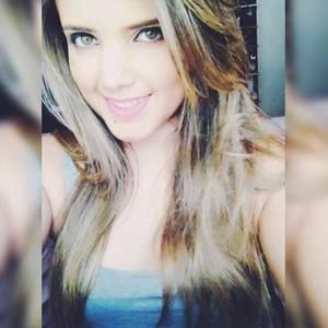 Meet your Posher, Gabriela